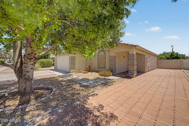7395 W Rancho Dr, Glendale, AZ 85303