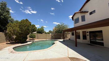 7396 Taro Ln, Glendale, AZ 85308