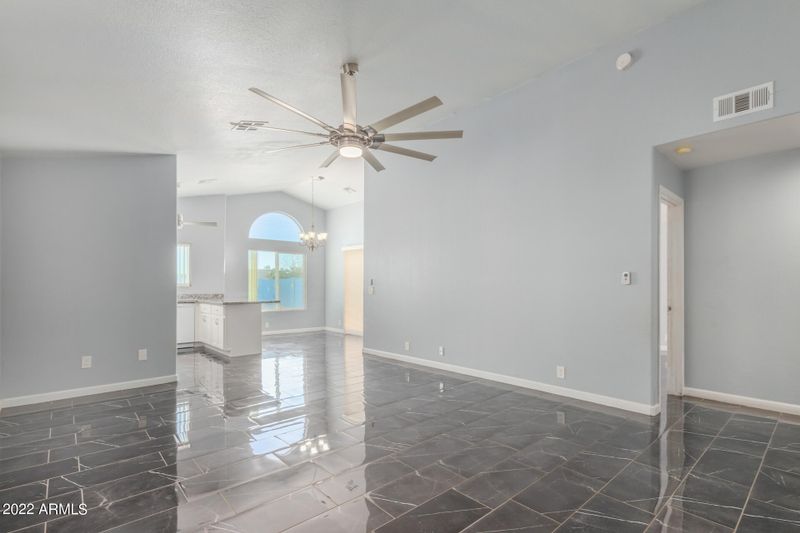 7397 N 67th Dr, Glendale, AZ 85303