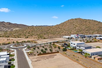 7398 Bent Tree Dr, Peoria, AZ 85383