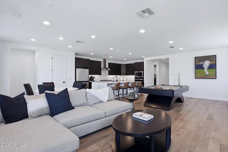 7398 W Bent Tree Dr, Peoria, AZ 85383