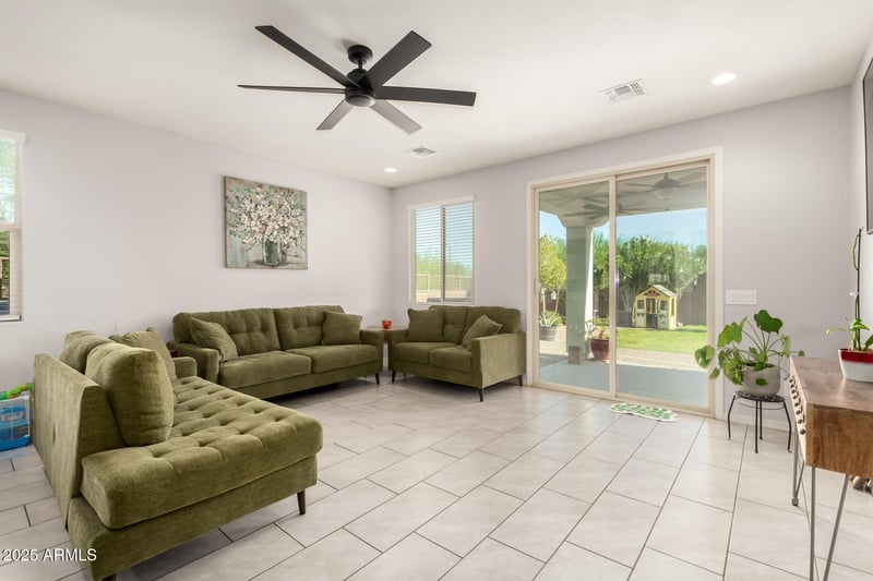 74 190th Ln, Buckeye, AZ 85326