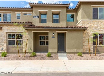 740 Lark St #102, Gilbert, AZ 85297