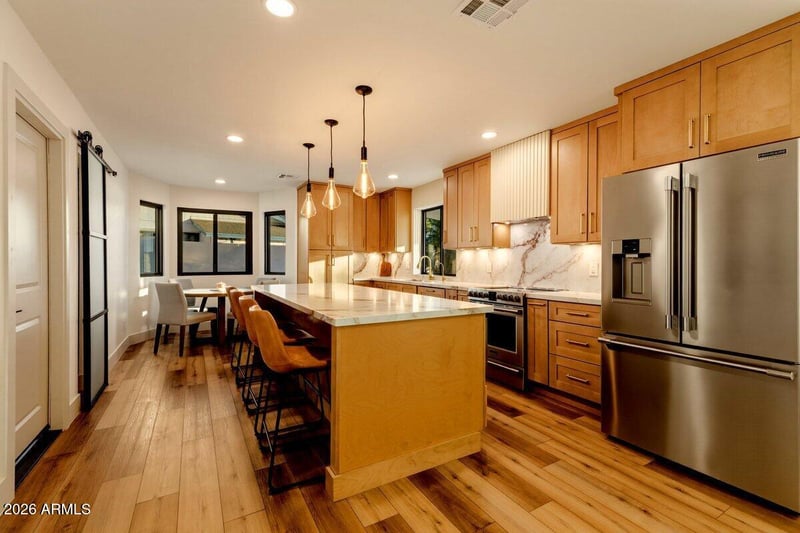 740 N Oracle --, Mesa, AZ 85203