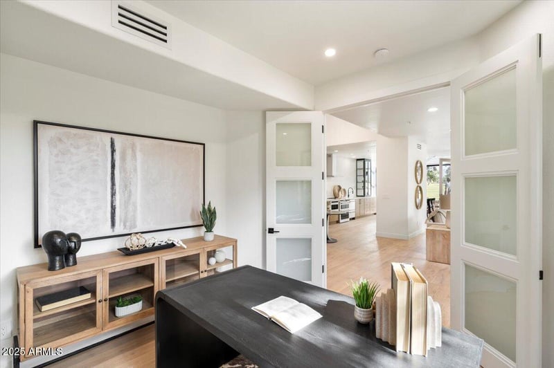 7400 Gainey Club Dr #109, Scottsdale, AZ 85258