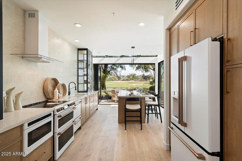 7400 Gainey Club Dr #109, Scottsdale, AZ 85258