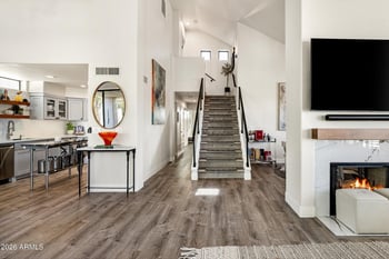 7400 Gainey Club Dr #208, Scottsdale, AZ 85258