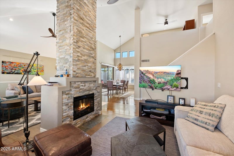 7400 Gainey Club Dr #216, Scottsdale, AZ 85258