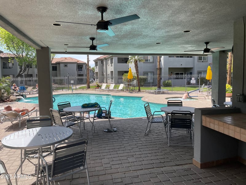 7401 Arrowhead Clubhouse Dr #1015, Glendale, AZ 85308