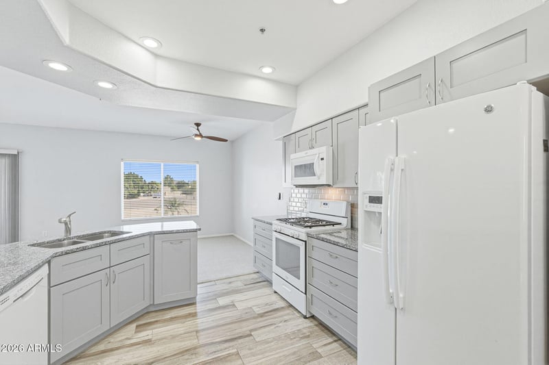 7401 Arrowhead Clubhouse Dr #2023, Glendale, AZ 85308
