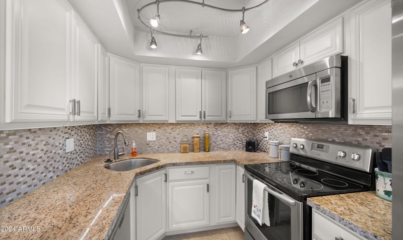 7402 Carefree Dr #310, Carefree, AZ 85377