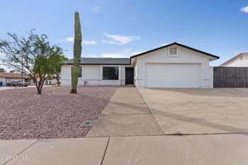 7402 E Halifax Cir, Mesa, AZ 85207