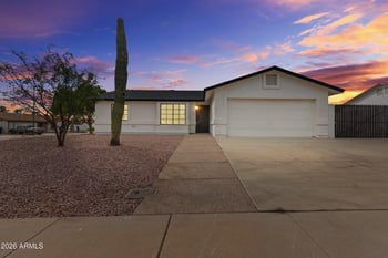 7402 E Halifax Cir, Mesa, AZ 85207