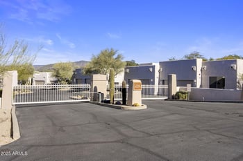 7402 Hum Rd #11, Carefree, AZ 85377