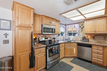 7402 Sierra St, Peoria, AZ 85345