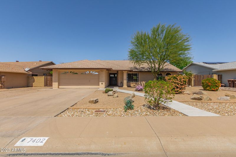 7402 W Windrose Dr, Peoria, AZ 85381