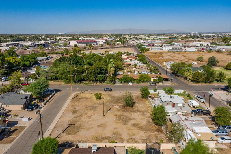 7403 N 61st Ave #17, Glendale, AZ 85301