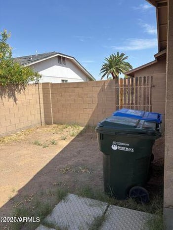 7405 Minnezona Ave, Phoenix, AZ 85033