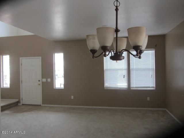 7405 S 40th Ln, Phoenix, AZ 85041