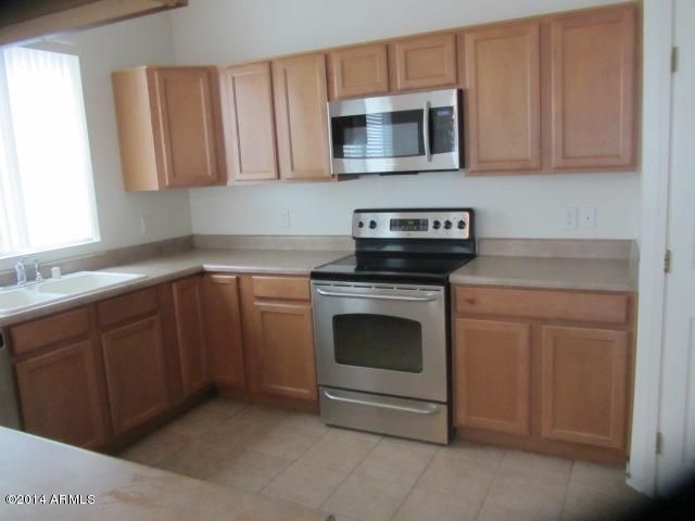 7405 S 40th Ln, Phoenix, AZ 85041
