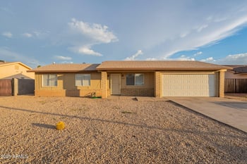 7407 Mountain View Rd, Peoria, AZ 85345