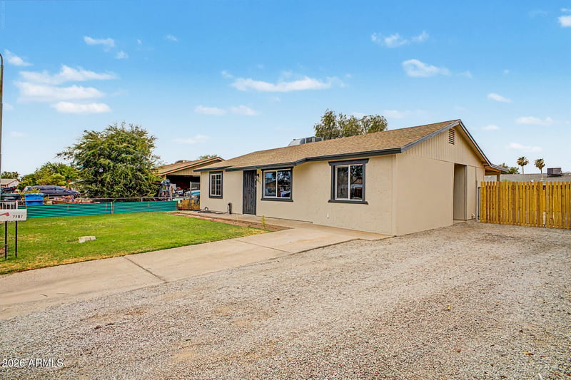 7407 W Monte Vista Rd, Phoenix, AZ 85035