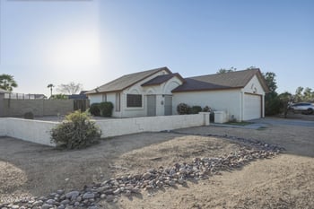 7408 68th Dr, Glendale, AZ 85303