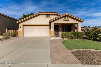 7408 Abraham Ln, Glendale, AZ 85308