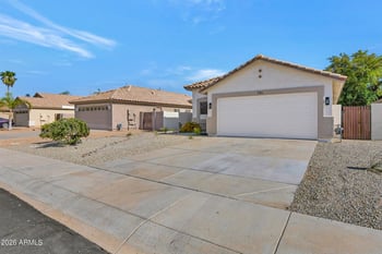 741 Cantebria Dr, Gilbert, AZ 85296
