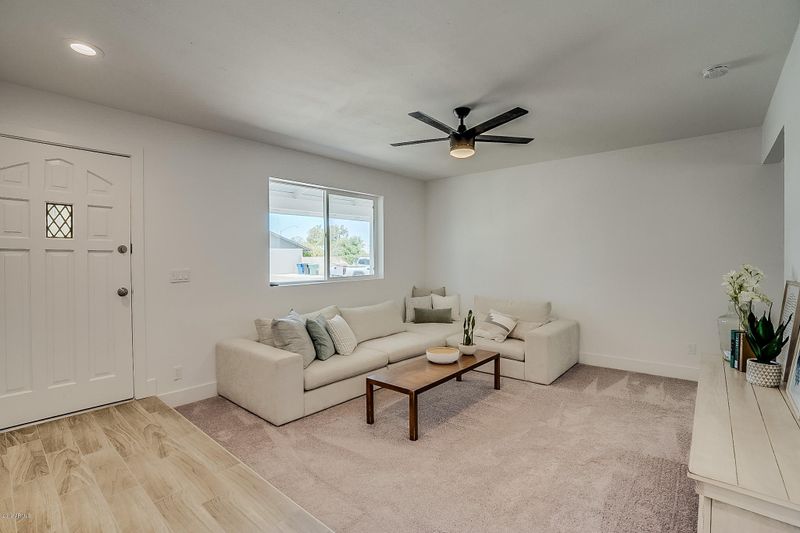 741 N Beverly --, Mesa, AZ 85201