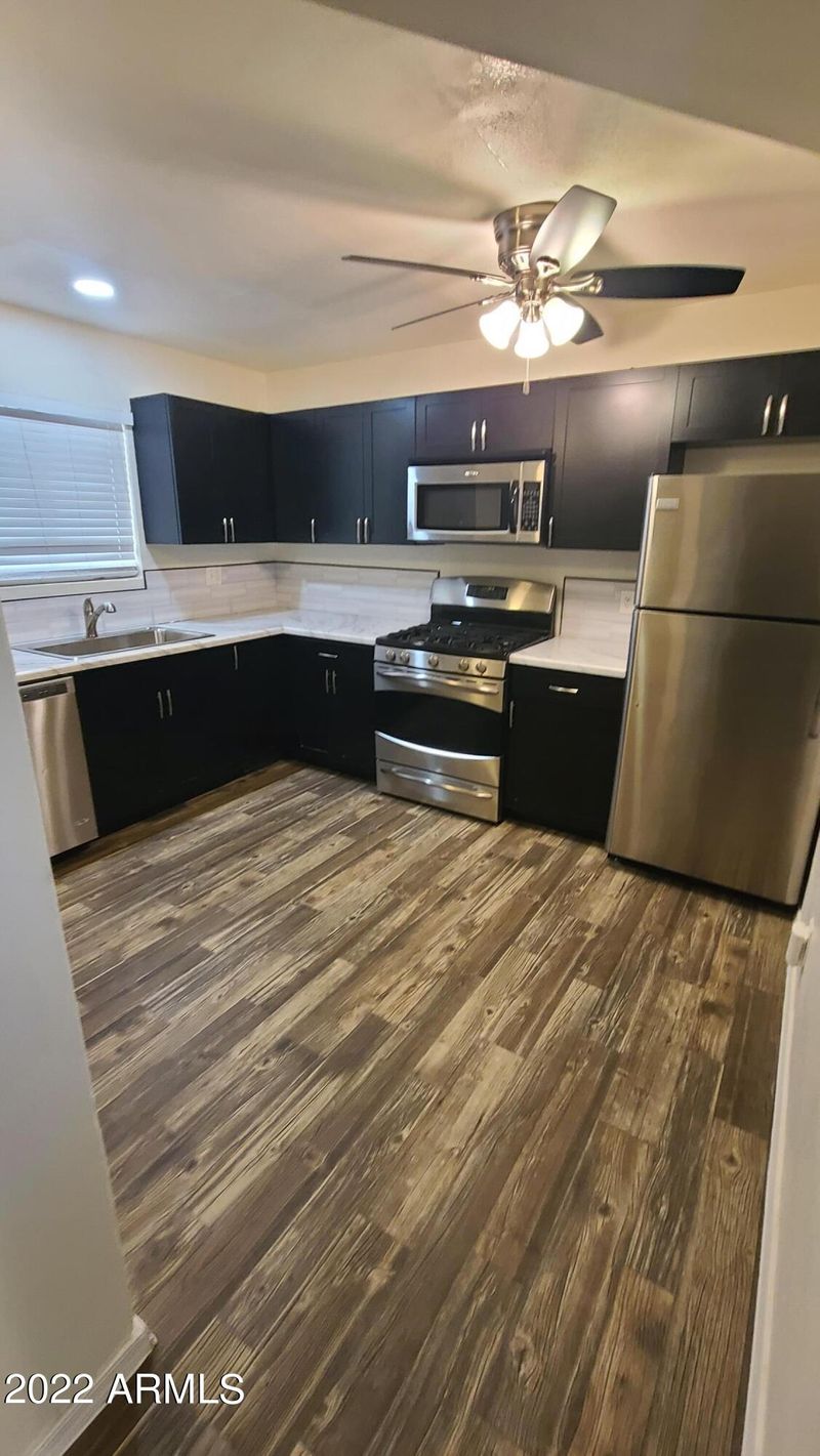 741 S 2nd St, Avondale, AZ 85323