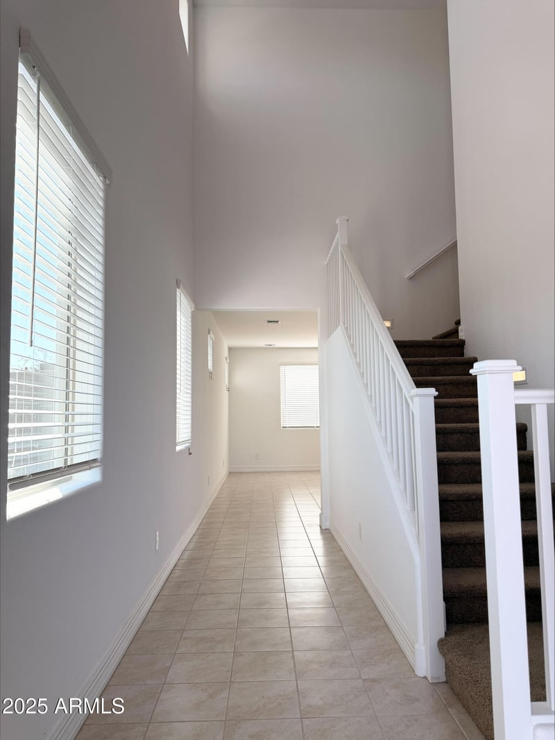 7411 Rose Ln, Glendale, AZ 85303