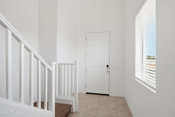 7411 Rose Ln, Glendale, AZ 85303