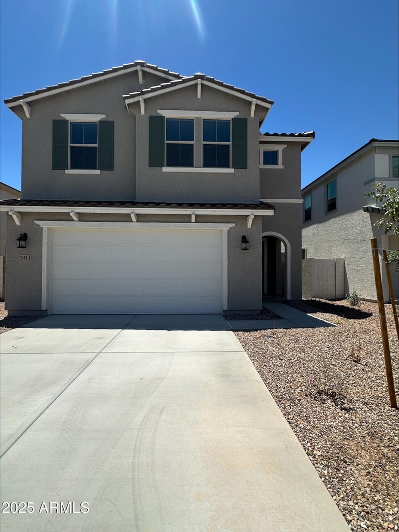 7413 Peck Dr, Glendale, AZ 85303