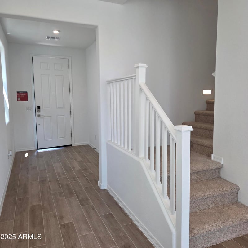 7413 Peck Dr, Glendale, AZ 85303