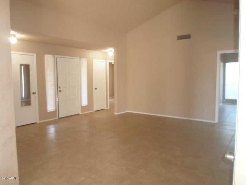 7413 W Oregon Ave, Glendale, AZ 85303