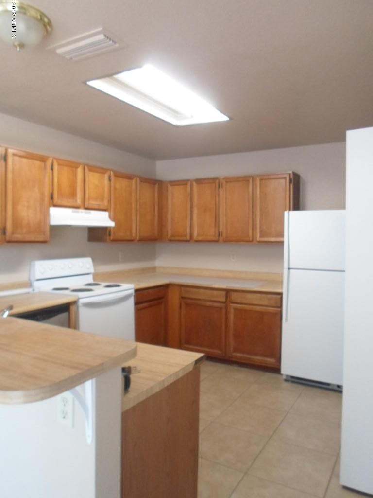 7413 W Oregon Ave, Glendale, AZ 85303