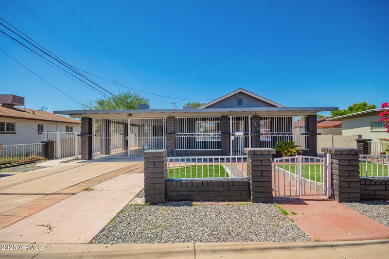 7414 54th Ave, Glendale, AZ 85301