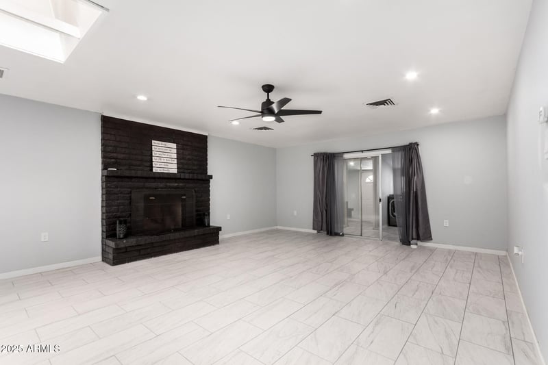 7414 54th Ave, Glendale, AZ 85301