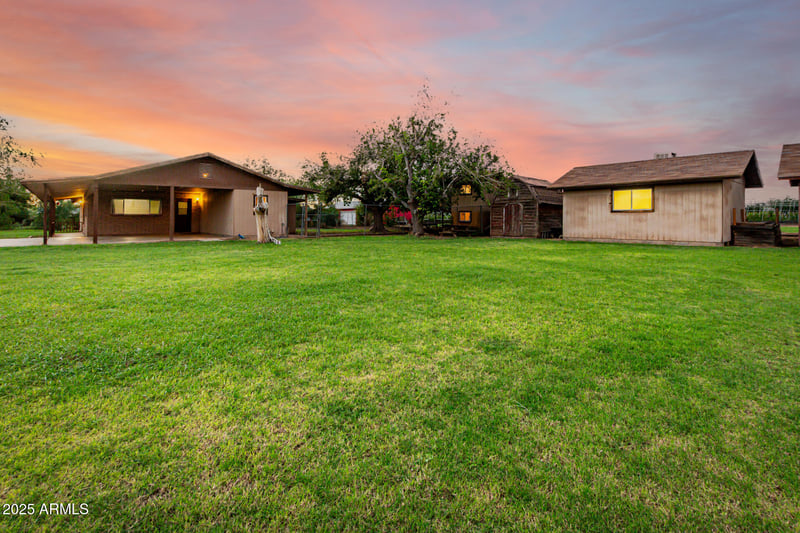 7414 Hearn Rd, Peoria, AZ 85381