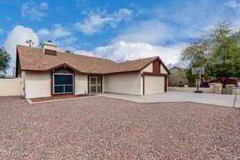 7414 Tuckey Ln, Glendale, AZ 85303