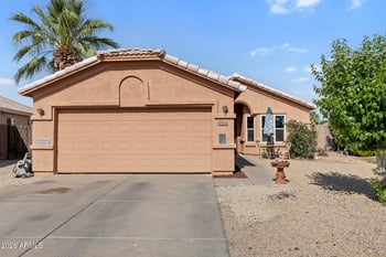 7415 68th Dr, Glendale, AZ 85303