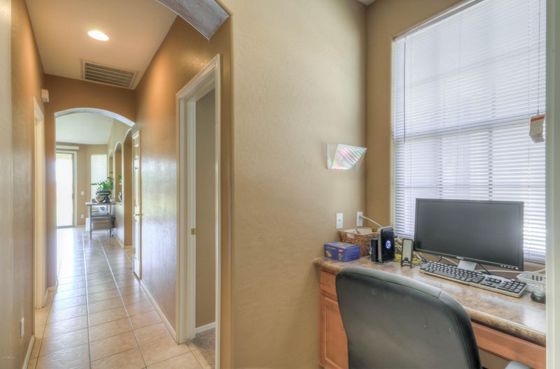 7416 S 25th Dr, Phoenix, AZ 85041