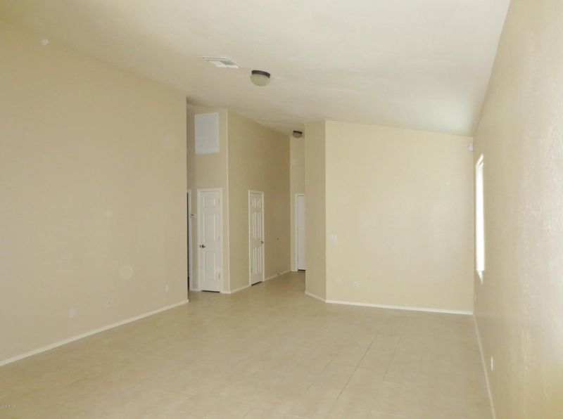 7416 S 56th Ln, Laveen, AZ 85339
