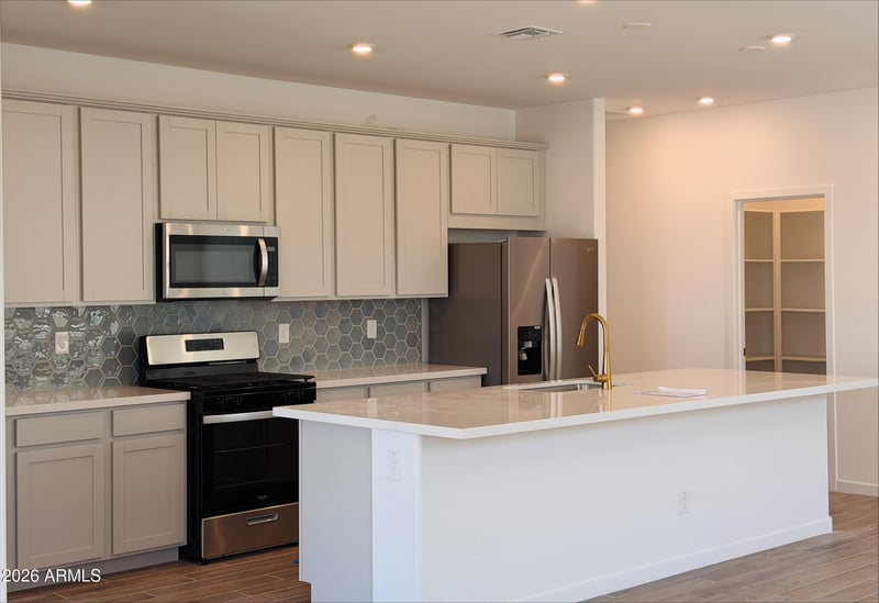 7416 W Rose Ln, Glendale, AZ 85303