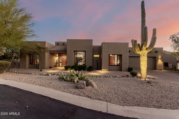7417 Sugarloaf St, Mesa, AZ 85207