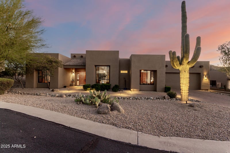 7417 Sugarloaf St, Mesa, AZ 85207