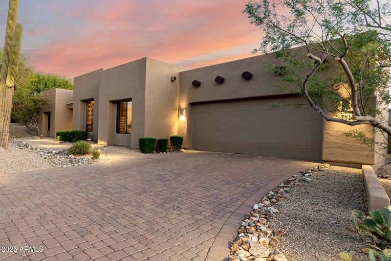 7417 Sugarloaf St, Mesa, AZ 85207