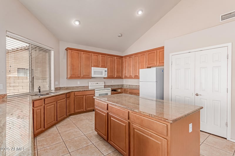 7418 25th Ln, Phoenix, AZ 85041