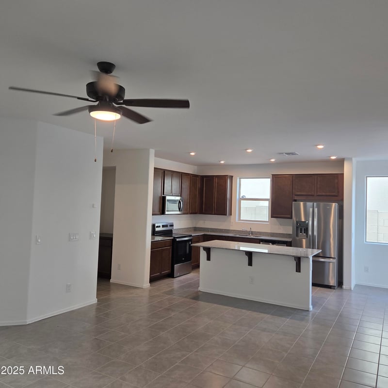7418 Peck Dr, Glendale, AZ 85303